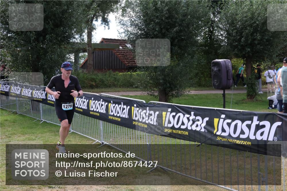 31.08.2025 - Elbe Triathlon Hamburg Luisa Fischer http://msf.ph/oto/8674427 31.08.2025 11:34:13 Laufen 1279 meine-sportfotos.de
