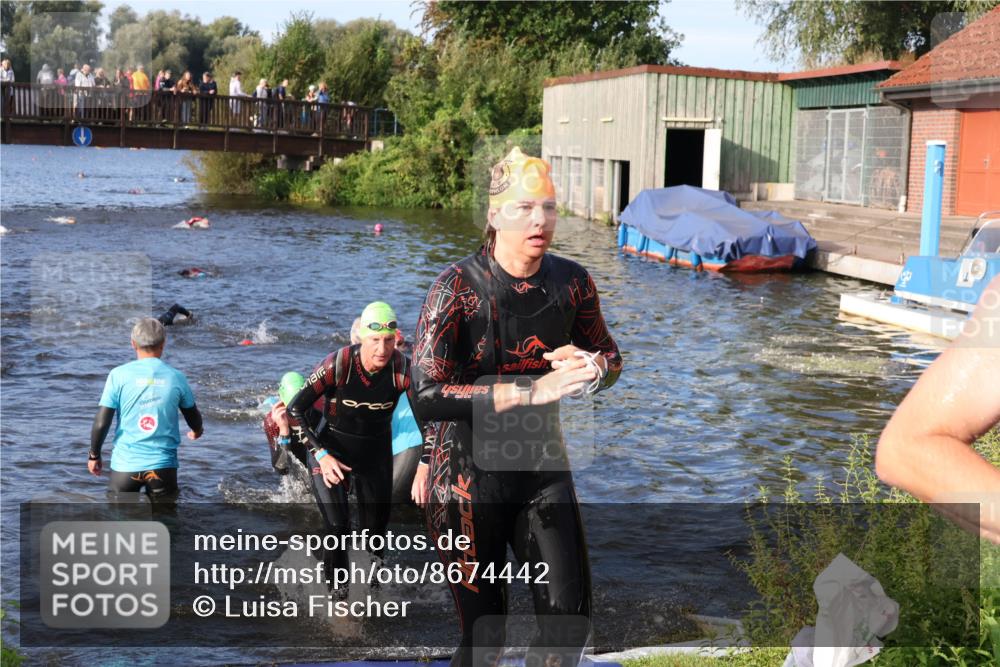 31.08.2025 - Elbe Triathlon Hamburg Luisa Fischer http://msf.ph/oto/8674442 31.08.2025 08:47:52 Schwimmen 249, 278, 282, 308, 316, 330 meine-sportfotos.de