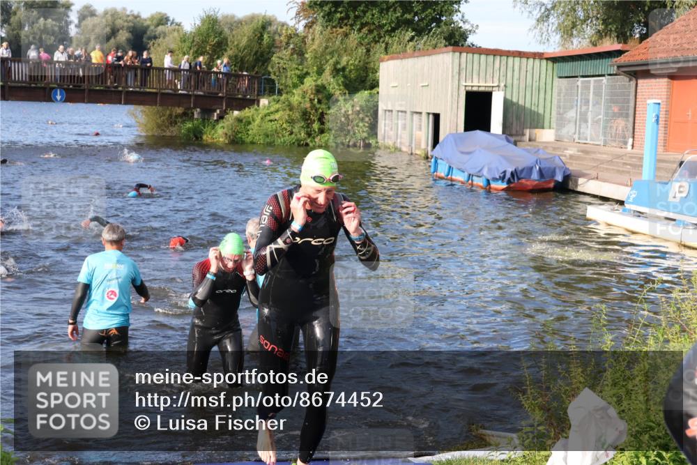 31.08.2025 - Elbe Triathlon Hamburg Luisa Fischer http://msf.ph/oto/8674452 31.08.2025 08:47:53 Schwimmen 249, 282, 308, 316, 330 meine-sportfotos.de