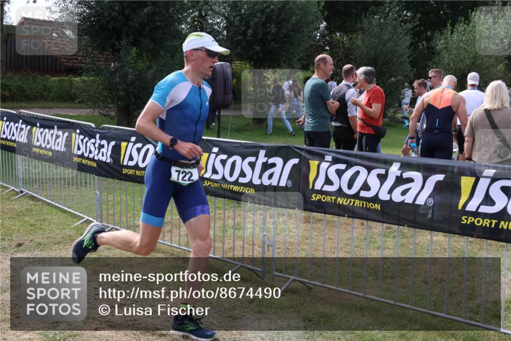31.08.2025 - Elbe Triathlon Hamburg Luisa Fischer http://msf.ph/oto/8674490 31.08.2025 11:35:17 Laufen 722 meine-sportfotos.de