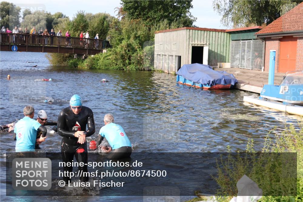 31.08.2025 - Elbe Triathlon Hamburg Luisa Fischer http://msf.ph/oto/8674500 31.08.2025 08:48:00 Schwimmen 258, 297, 330, 341 meine-sportfotos.de