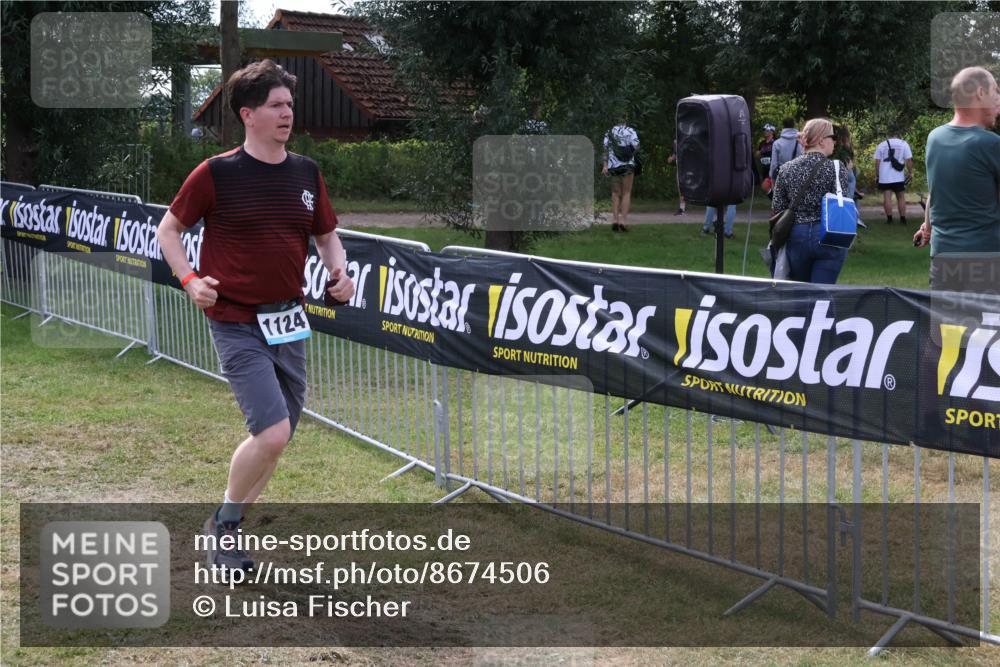 31.08.2025 - Elbe Triathlon Hamburg Luisa Fischer http://msf.ph/oto/8674506 31.08.2025 11:35:30 Laufen 1124 meine-sportfotos.de