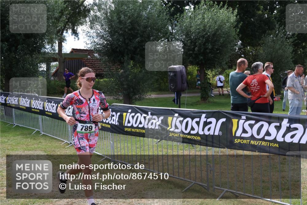 31.08.2025 - Elbe Triathlon Hamburg Luisa Fischer http://msf.ph/oto/8674510 31.08.2025 11:35:41 Laufen 789 meine-sportfotos.de