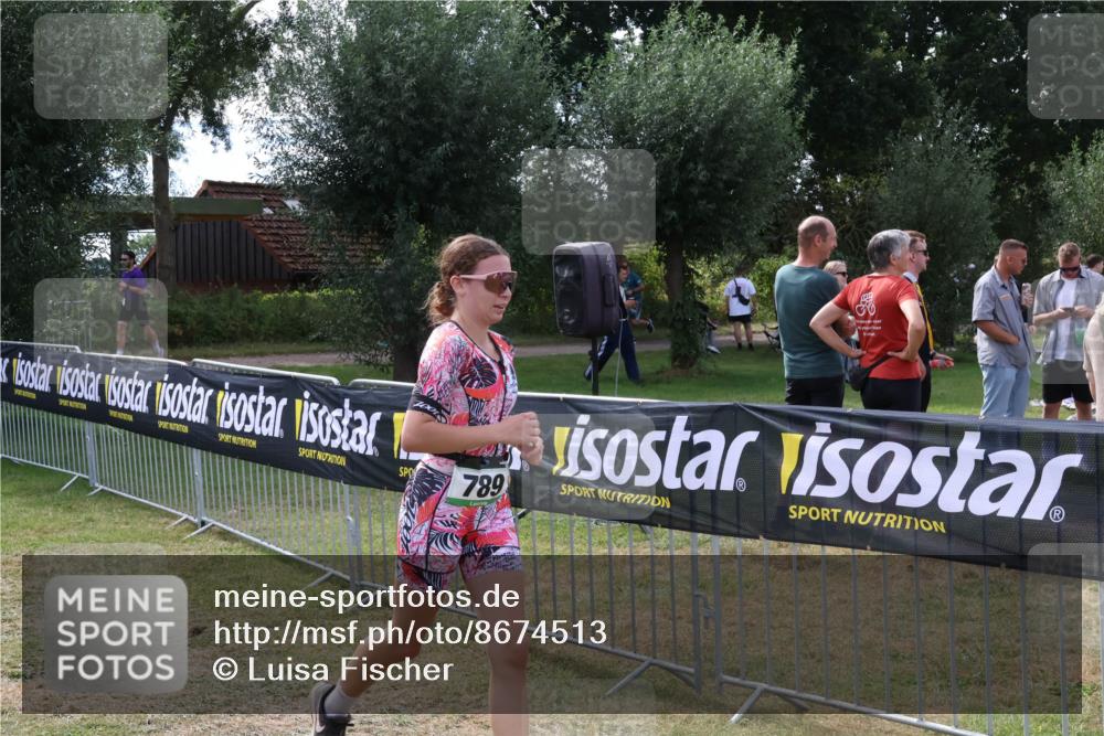31.08.2025 - Elbe Triathlon Hamburg Luisa Fischer http://msf.ph/oto/8674513 31.08.2025 11:35:41 Laufen 789 meine-sportfotos.de