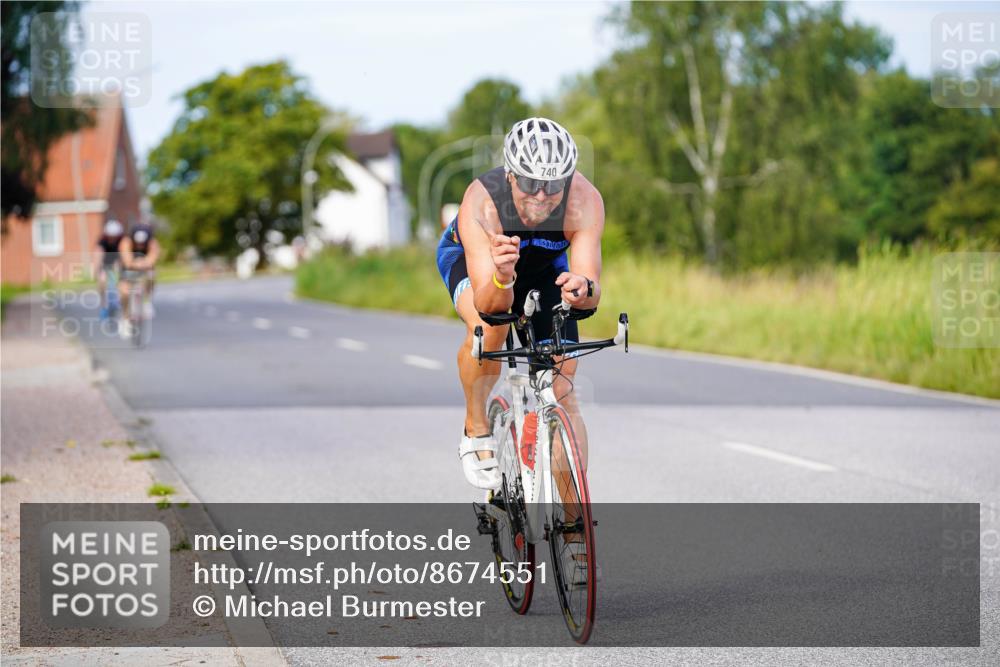 31.08.2025 - Elbe Triathlon Hamburg Michael Burmester http://msf.ph/oto/8674551 31.08.2025 10:15:18 Radfahren 610, 635, 707, 740 meine-sportfotos.de