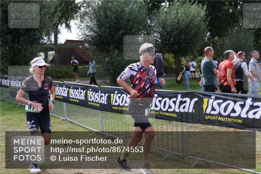 31.08.2025 - Elbe Triathlon Hamburg Luisa Fischer http://msf.ph/oto/8674553 31.08.2025 11:36:04 Laufen 2, 91 meine-sportfotos.de