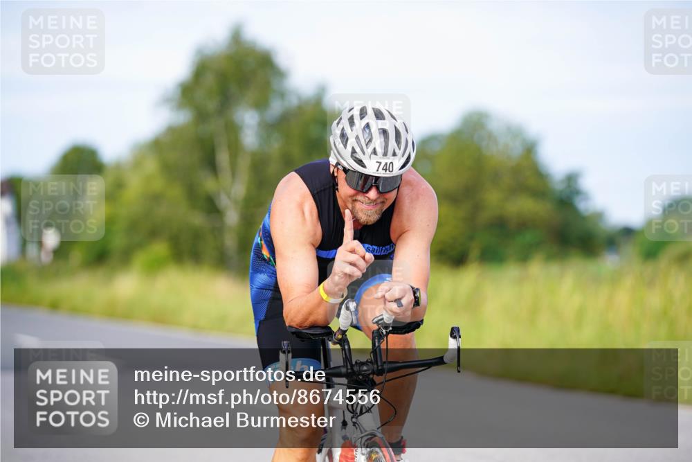 31.08.2025 - Elbe Triathlon Hamburg Michael Burmester http://msf.ph/oto/8674556 31.08.2025 10:15:18 Radfahren 610, 635, 707, 740 meine-sportfotos.de