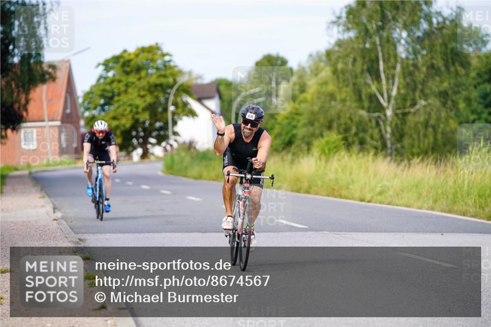 31.08.2025 - Elbe Triathlon Hamburg Michael Burmester http://msf.ph/oto/8674567 31.08.2025 10:15:21 Radfahren 610, 635, 740 meine-sportfotos.de