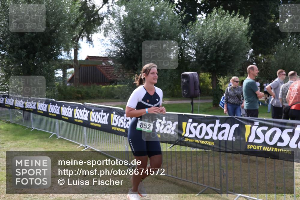 31.08.2025 - Elbe Triathlon Hamburg Luisa Fischer http://msf.ph/oto/8674572 31.08.2025 11:36:13 Laufen 852 meine-sportfotos.de