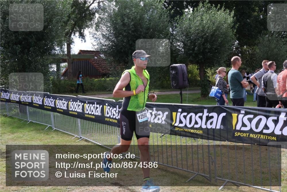 31.08.2025 - Elbe Triathlon Hamburg Luisa Fischer http://msf.ph/oto/8674586 31.08.2025 11:36:18 Laufen 1250 meine-sportfotos.de