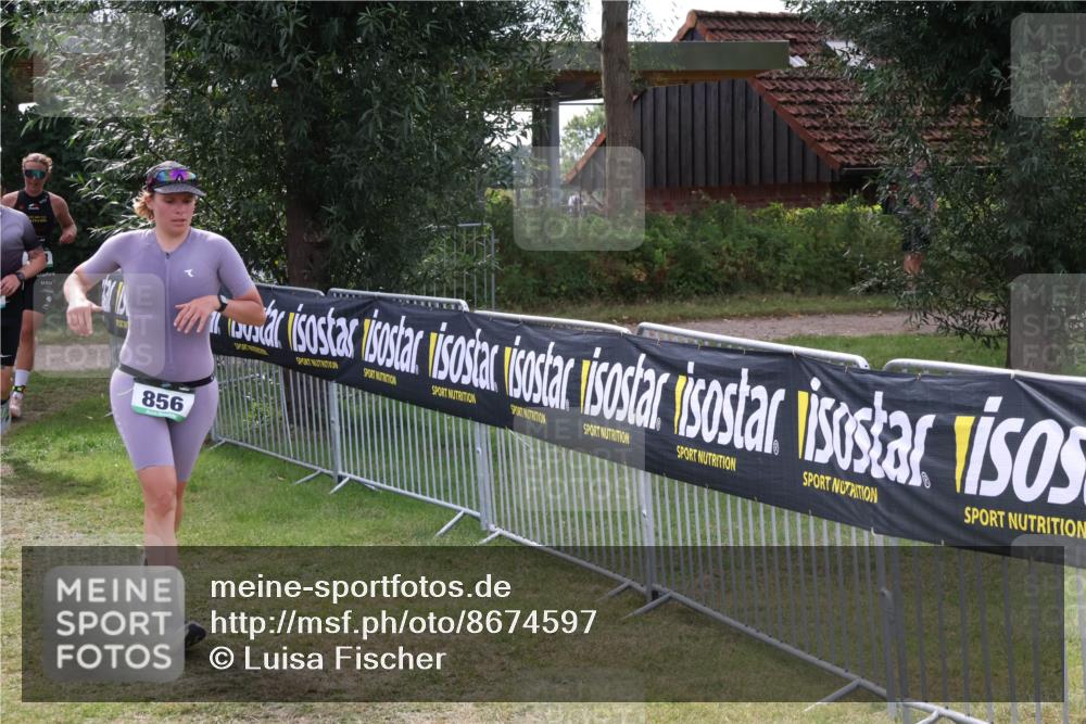 31.08.2025 - Elbe Triathlon Hamburg Luisa Fischer http://msf.ph/oto/8674597 31.08.2025 11:36:36 Laufen 856 meine-sportfotos.de