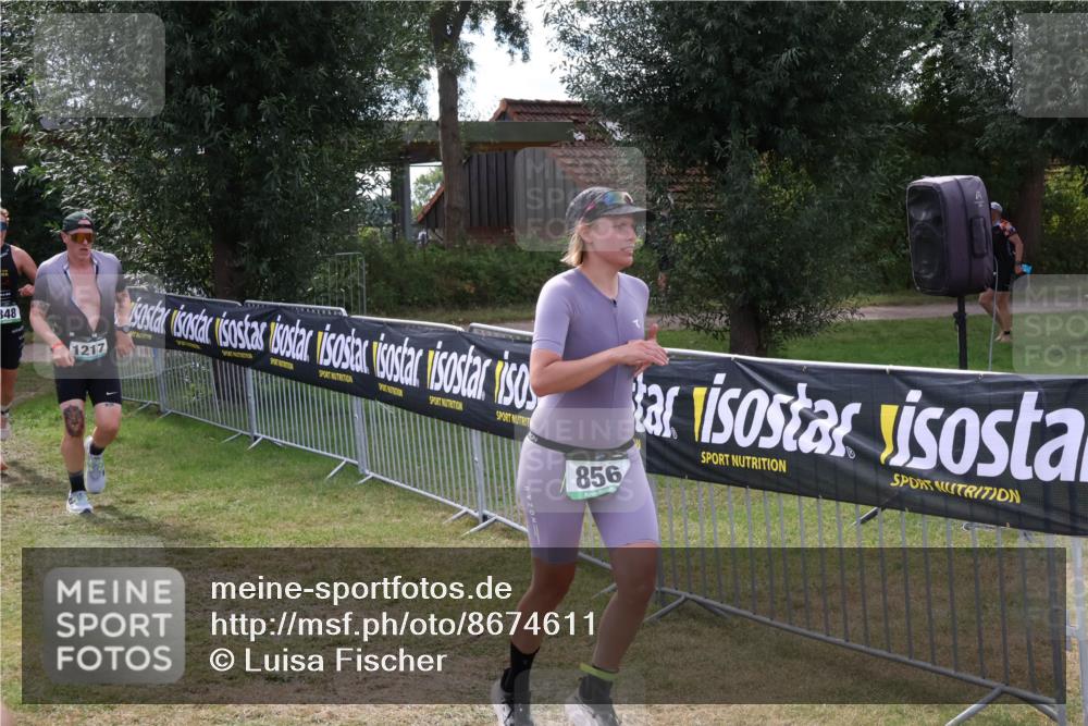 31.08.2025 - Elbe Triathlon Hamburg Luisa Fischer http://msf.ph/oto/8674611 31.08.2025 11:36:37 Laufen 348, 1217, 856 meine-sportfotos.de