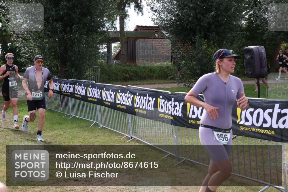 31.08.2025 - Elbe Triathlon Hamburg Luisa Fischer http://msf.ph/oto/8674615 31.08.2025 11:36:38 Laufen 848, 1217, 856 meine-sportfotos.de