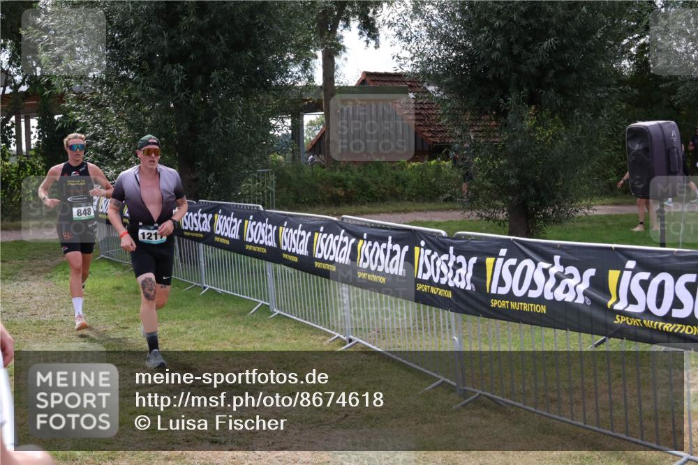 31.08.2025 - Elbe Triathlon Hamburg Luisa Fischer http://msf.ph/oto/8674618 31.08.2025 11:36:38 Laufen 848, 121 meine-sportfotos.de