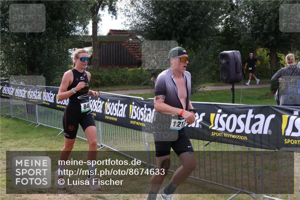 31.08.2025 - Elbe Triathlon Hamburg Luisa Fischer http://msf.ph/oto/8674633 31.08.2025 11:36:40 Laufen 848, 121 meine-sportfotos.de