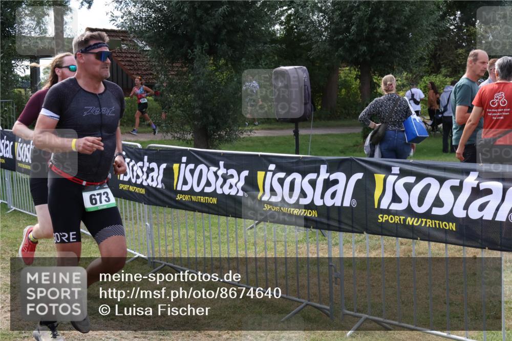 31.08.2025 - Elbe Triathlon Hamburg Luisa Fischer http://msf.ph/oto/8674640 31.08.2025 11:36:48 Laufen 673 meine-sportfotos.de