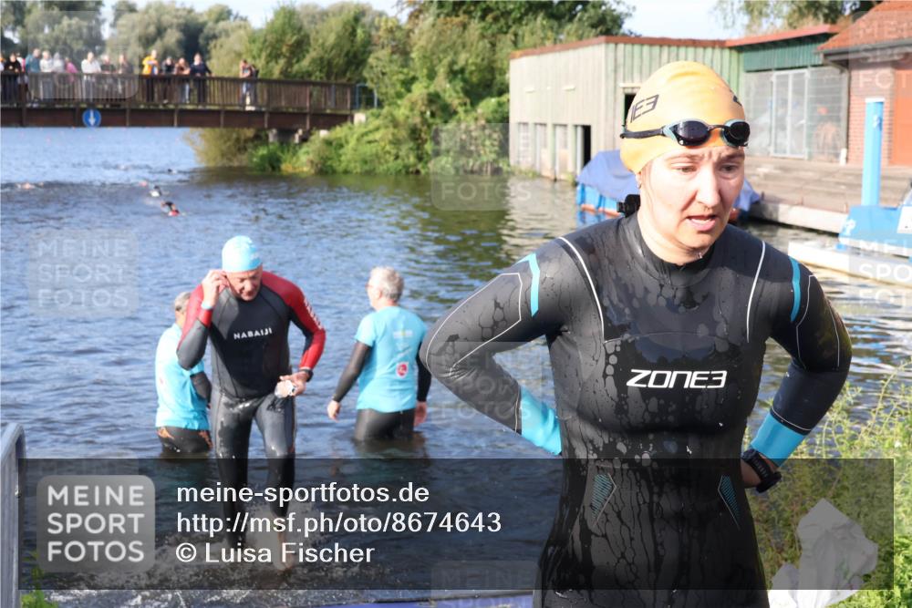 31.08.2025 - Elbe Triathlon Hamburg Luisa Fischer http://msf.ph/oto/8674643 31.08.2025 08:48:42 Schwimmen 289, 377 meine-sportfotos.de