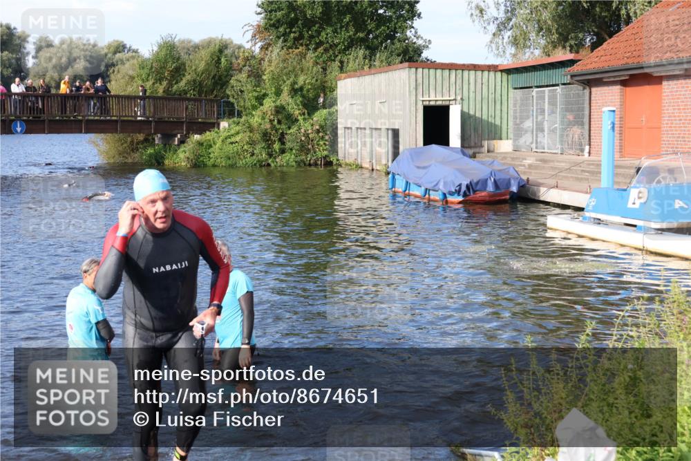 31.08.2025 - Elbe Triathlon Hamburg Luisa Fischer http://msf.ph/oto/8674651 31.08.2025 08:48:43 Schwimmen 289, 377 meine-sportfotos.de