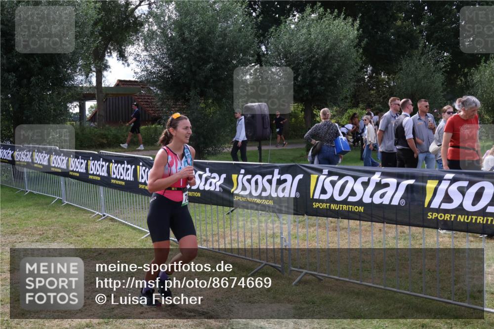 31.08.2025 - Elbe Triathlon Hamburg Luisa Fischer http://msf.ph/oto/8674669 31.08.2025 11:36:56 Laufen  meine-sportfotos.de