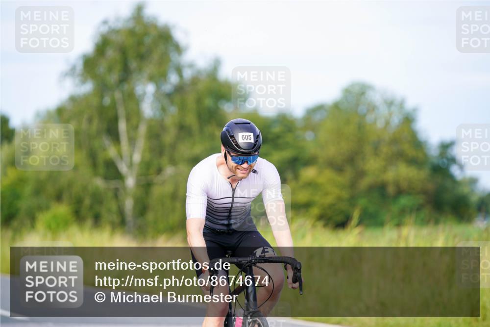 31.08.2025 - Elbe Triathlon Hamburg Michael Burmester http://msf.ph/oto/8674674 31.08.2025 10:15:50 Radfahren 605, 787 meine-sportfotos.de