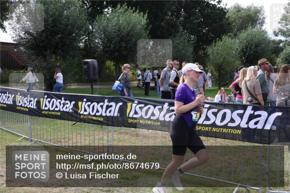 31.08.2025 - Elbe Triathlon Hamburg Luisa Fischer http://msf.ph/oto/8674679 31.08.2025 11:37:01 Laufen  meine-sportfotos.de