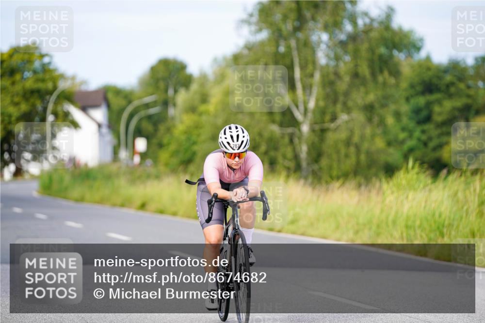 31.08.2025 - Elbe Triathlon Hamburg Michael Burmester http://msf.ph/oto/8674682 31.08.2025 10:15:54 Radfahren 605, 624, 787 meine-sportfotos.de