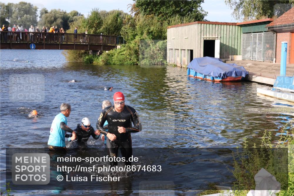 31.08.2025 - Elbe Triathlon Hamburg Luisa Fischer http://msf.ph/oto/8674683 31.08.2025 08:49:27 Schwimmen 173, 294 meine-sportfotos.de