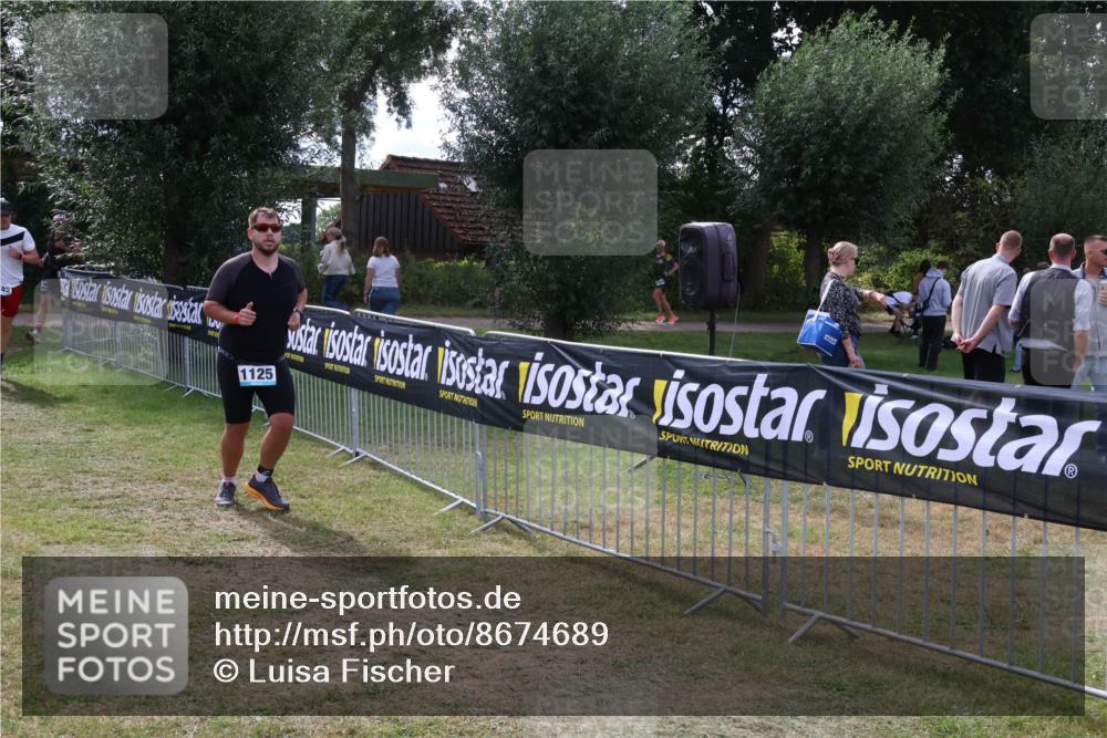 31.08.2025 - Elbe Triathlon Hamburg Luisa Fischer http://msf.ph/oto/8674689 31.08.2025 11:37:05 Laufen 42, 1125 meine-sportfotos.de