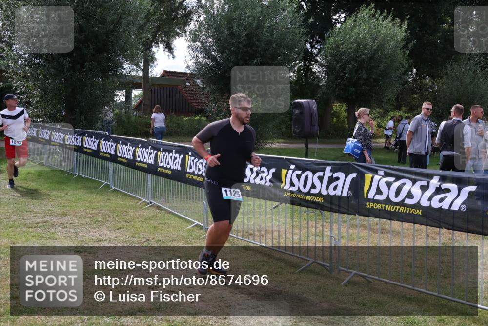 31.08.2025 - Elbe Triathlon Hamburg Luisa Fischer http://msf.ph/oto/8674696 31.08.2025 11:37:06 Laufen 1242, 1125 meine-sportfotos.de