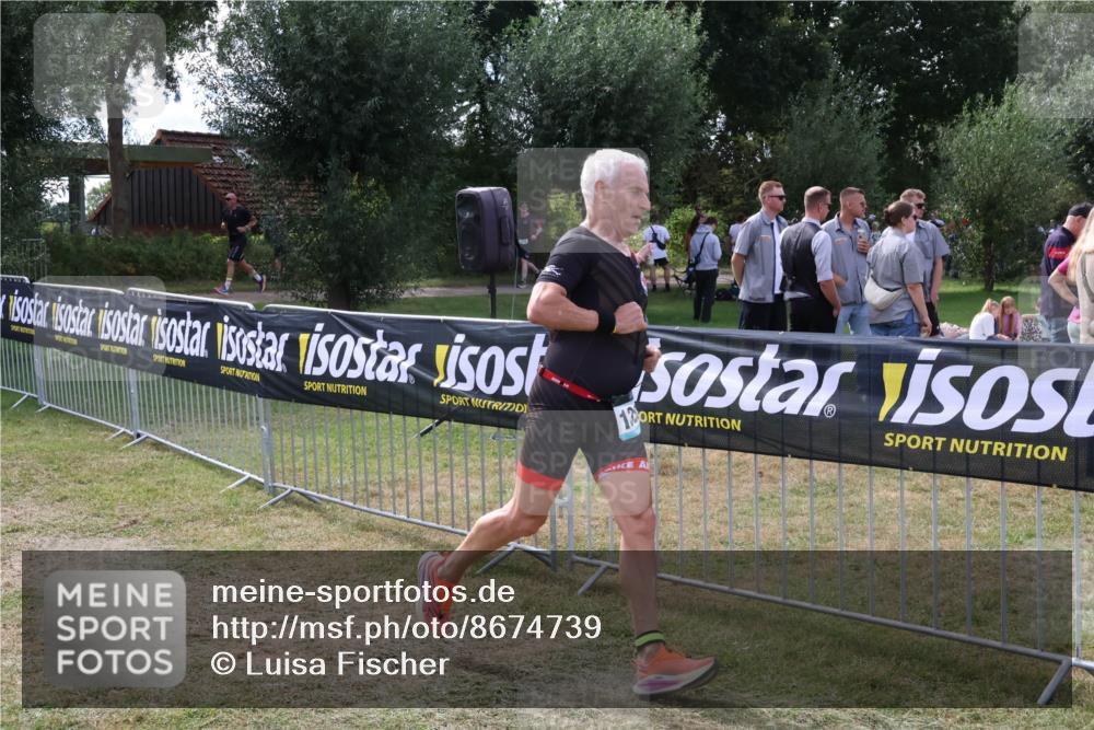 31.08.2025 - Elbe Triathlon Hamburg Luisa Fischer http://msf.ph/oto/8674739 31.08.2025 11:37:14 Laufen 1 meine-sportfotos.de