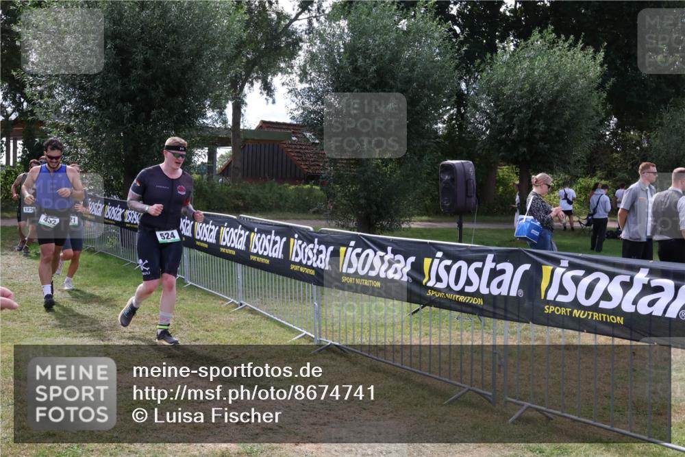 31.08.2025 - Elbe Triathlon Hamburg Luisa Fischer http://msf.ph/oto/8674741 31.08.2025 11:37:25 Laufen 1236, 432, 524 meine-sportfotos.de