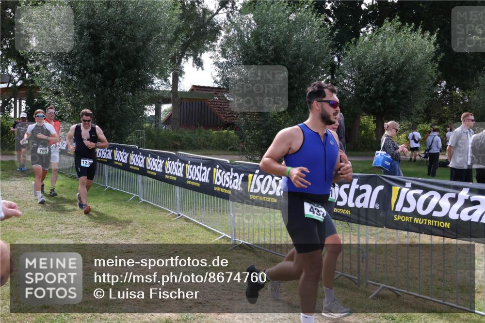 31.08.2025 - Elbe Triathlon Hamburg Luisa Fischer http://msf.ph/oto/8674760 31.08.2025 11:37:28 Laufen 785, 123, 437, 7 meine-sportfotos.de