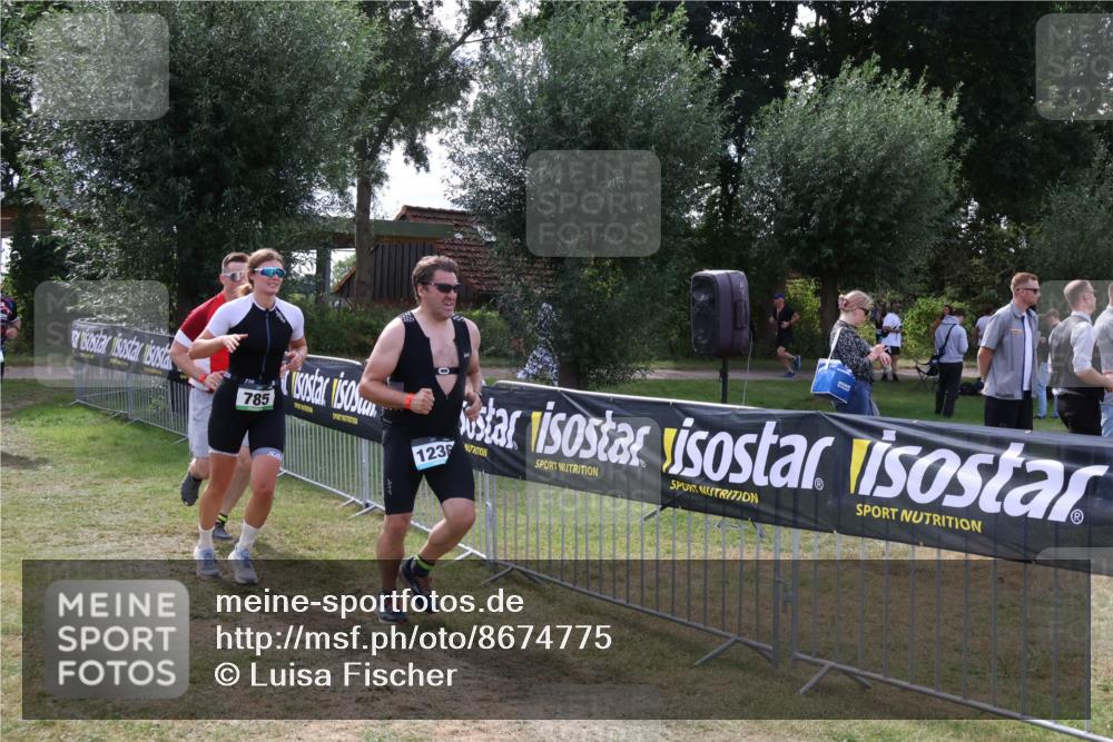 31.08.2025 - Elbe Triathlon Hamburg Luisa Fischer http://msf.ph/oto/8674775 31.08.2025 11:37:29 Laufen 785, 123 meine-sportfotos.de