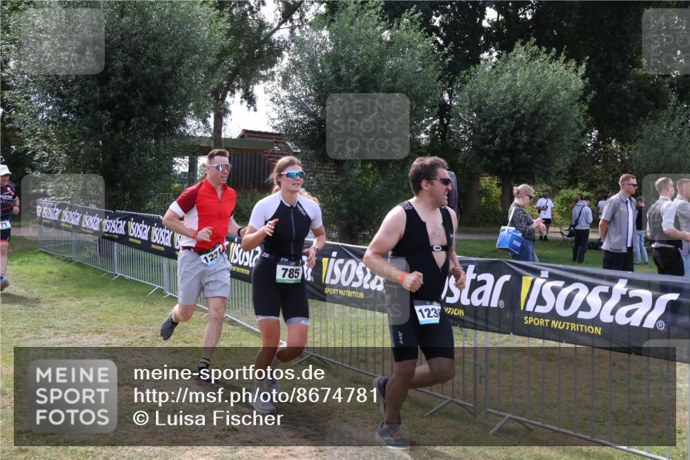 31.08.2025 - Elbe Triathlon Hamburg Luisa Fischer http://msf.ph/oto/8674781 31.08.2025 11:37:30 Laufen 123, 3, 785, 123 meine-sportfotos.de