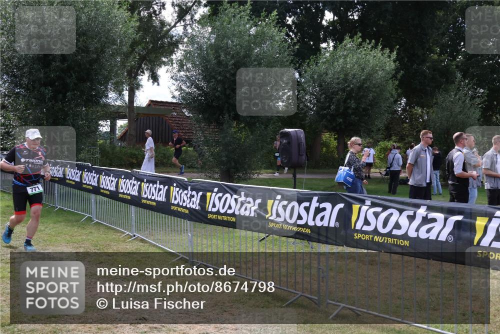 31.08.2025 - Elbe Triathlon Hamburg Luisa Fischer http://msf.ph/oto/8674798 31.08.2025 11:37:32 Laufen 771 meine-sportfotos.de