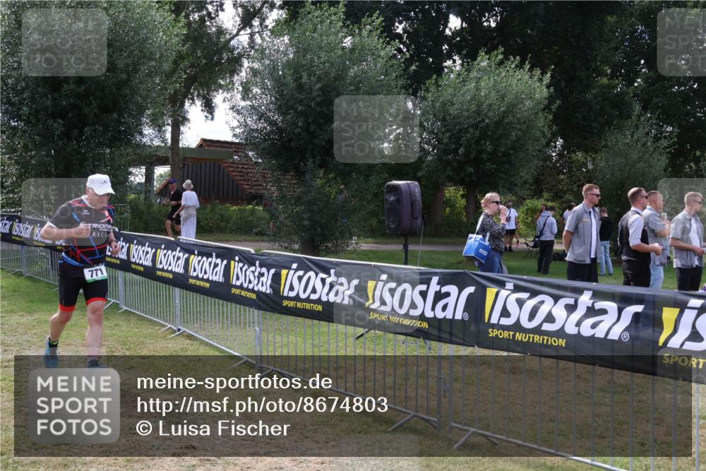 31.08.2025 - Elbe Triathlon Hamburg Luisa Fischer http://msf.ph/oto/8674803 31.08.2025 11:37:32 Laufen 771 meine-sportfotos.de