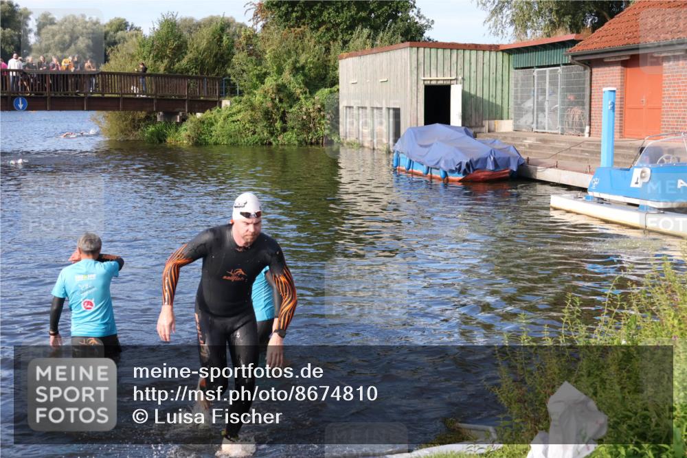 31.08.2025 - Elbe Triathlon Hamburg Luisa Fischer http://msf.ph/oto/8674810 31.08.2025 08:49:57 Schwimmen 359 meine-sportfotos.de