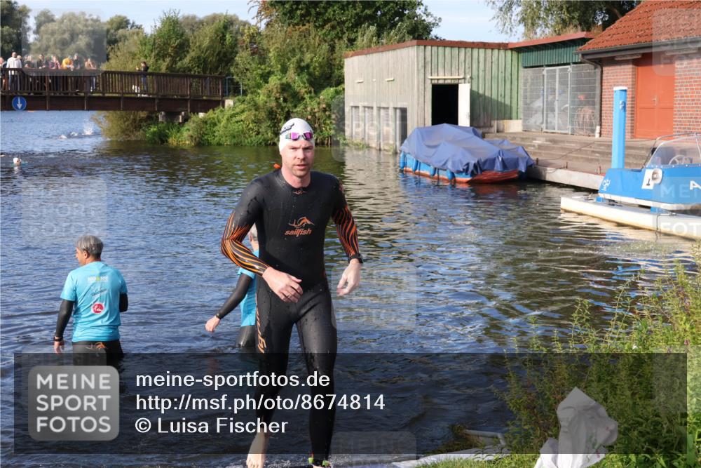 31.08.2025 - Elbe Triathlon Hamburg Luisa Fischer http://msf.ph/oto/8674814 31.08.2025 08:49:58 Schwimmen 359 meine-sportfotos.de