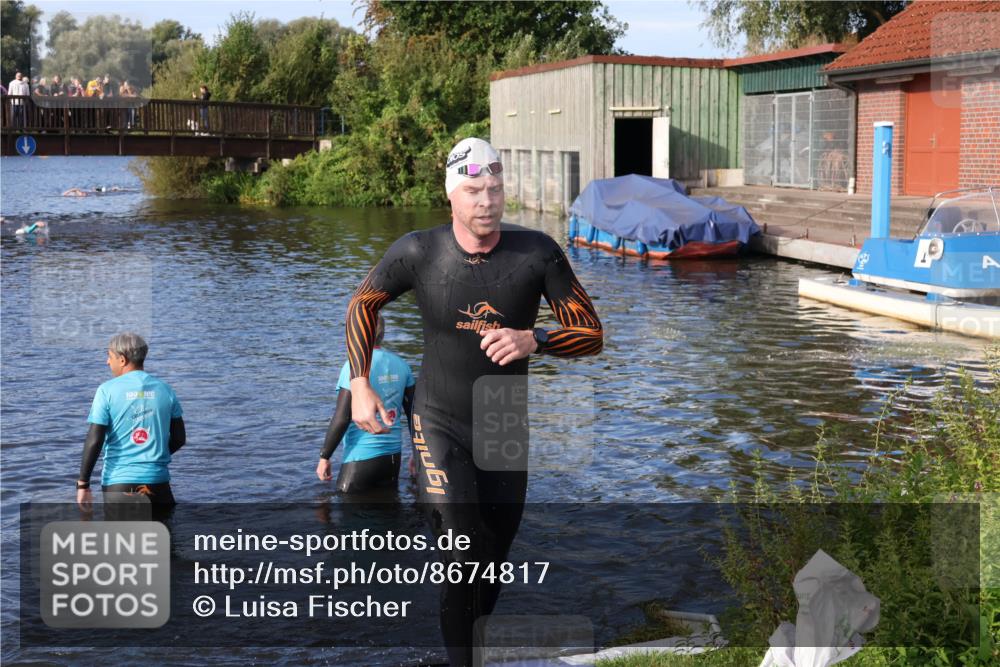 31.08.2025 - Elbe Triathlon Hamburg Luisa Fischer http://msf.ph/oto/8674817 31.08.2025 08:49:58 Schwimmen 359 meine-sportfotos.de