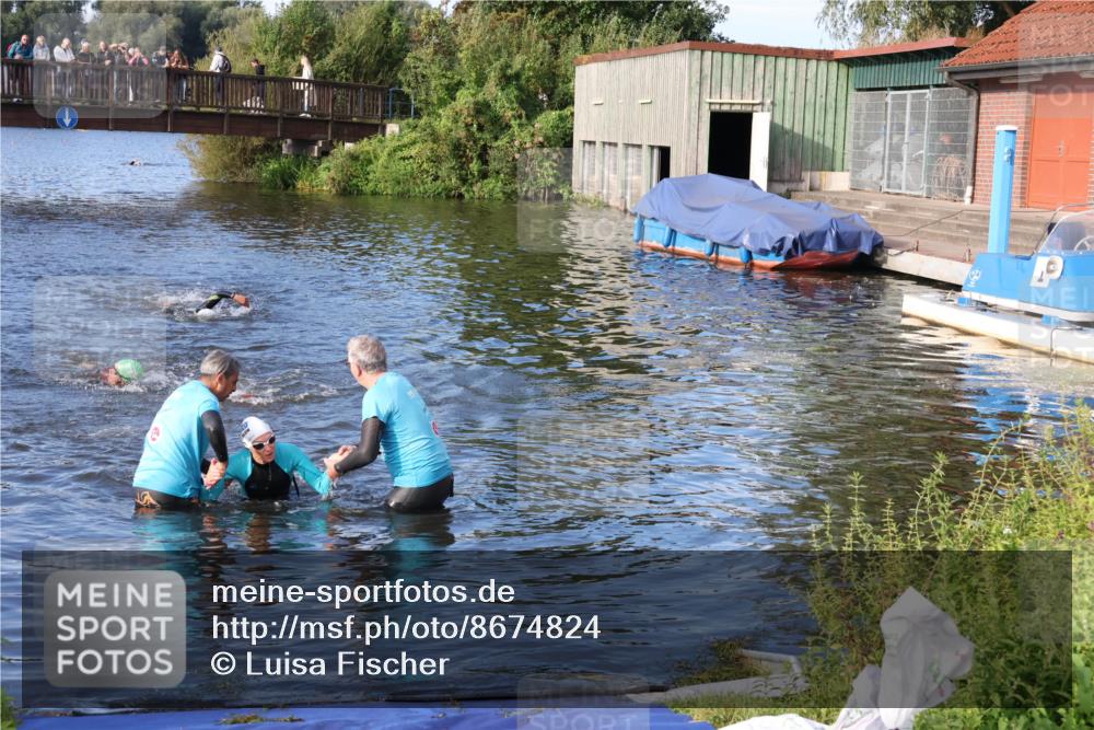 31.08.2025 - Elbe Triathlon Hamburg Luisa Fischer http://msf.ph/oto/8674824 31.08.2025 08:50:42 Schwimmen 255, 389 meine-sportfotos.de