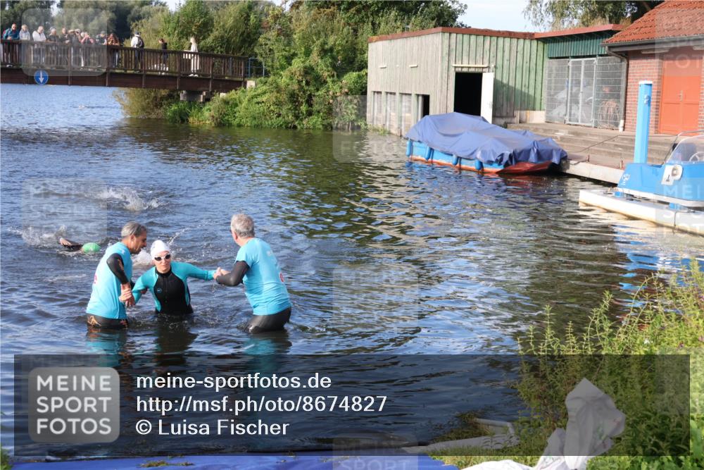 31.08.2025 - Elbe Triathlon Hamburg Luisa Fischer http://msf.ph/oto/8674827 31.08.2025 08:50:42 Schwimmen 255, 389 meine-sportfotos.de