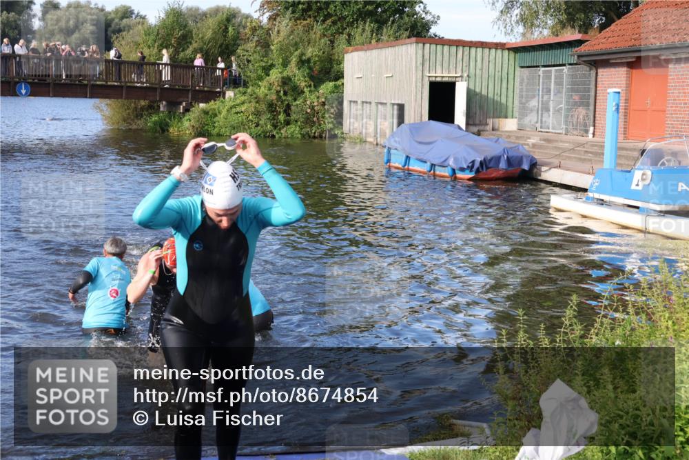 31.08.2025 - Elbe Triathlon Hamburg Luisa Fischer http://msf.ph/oto/8674854 31.08.2025 08:50:47 Schwimmen 255, 284, 389, 443 meine-sportfotos.de