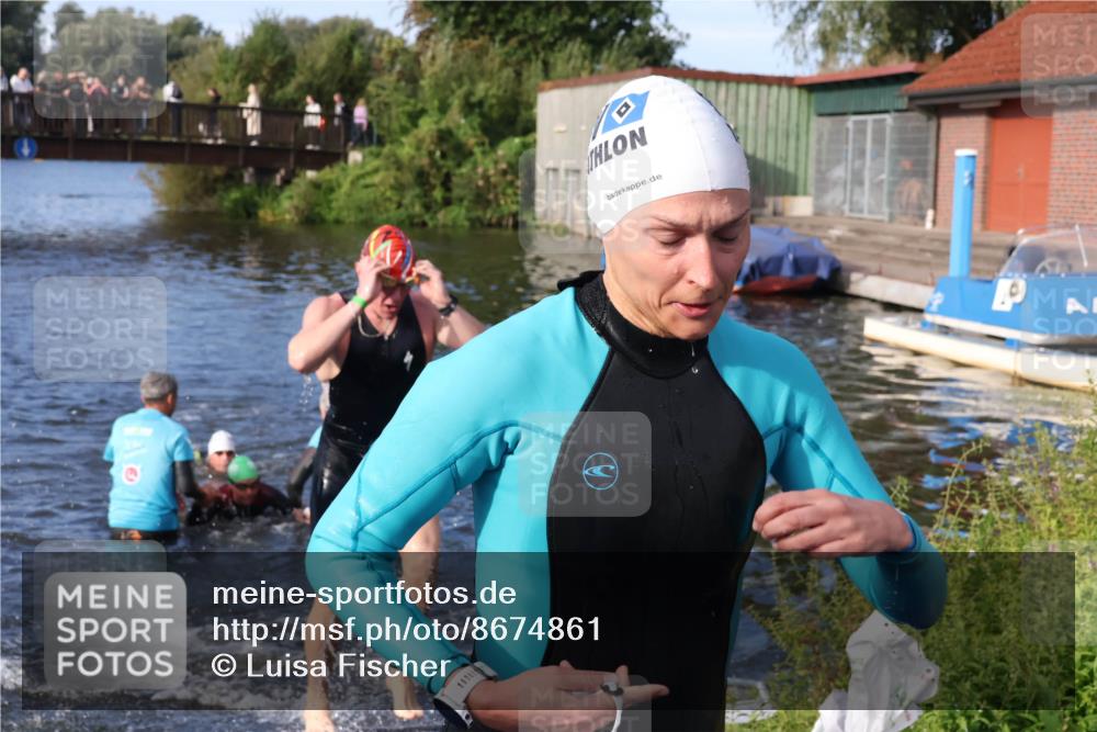 31.08.2025 - Elbe Triathlon Hamburg Luisa Fischer http://msf.ph/oto/8674861 31.08.2025 08:50:48 Schwimmen 255, 284, 389, 443 meine-sportfotos.de