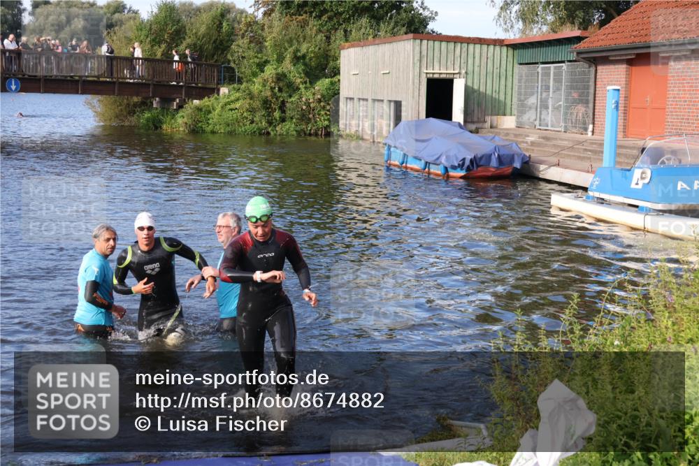 31.08.2025 - Elbe Triathlon Hamburg Luisa Fischer http://msf.ph/oto/8674882 31.08.2025 08:50:52 Schwimmen 284, 389, 443 meine-sportfotos.de