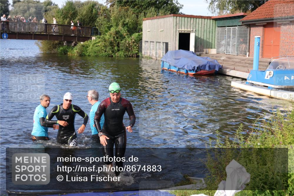 31.08.2025 - Elbe Triathlon Hamburg Luisa Fischer http://msf.ph/oto/8674883 31.08.2025 08:50:53 Schwimmen 284, 443 meine-sportfotos.de