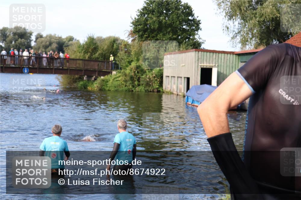 31.08.2025 - Elbe Triathlon Hamburg Luisa Fischer http://msf.ph/oto/8674922 31.08.2025 08:52:47 Schwimmen 378 meine-sportfotos.de