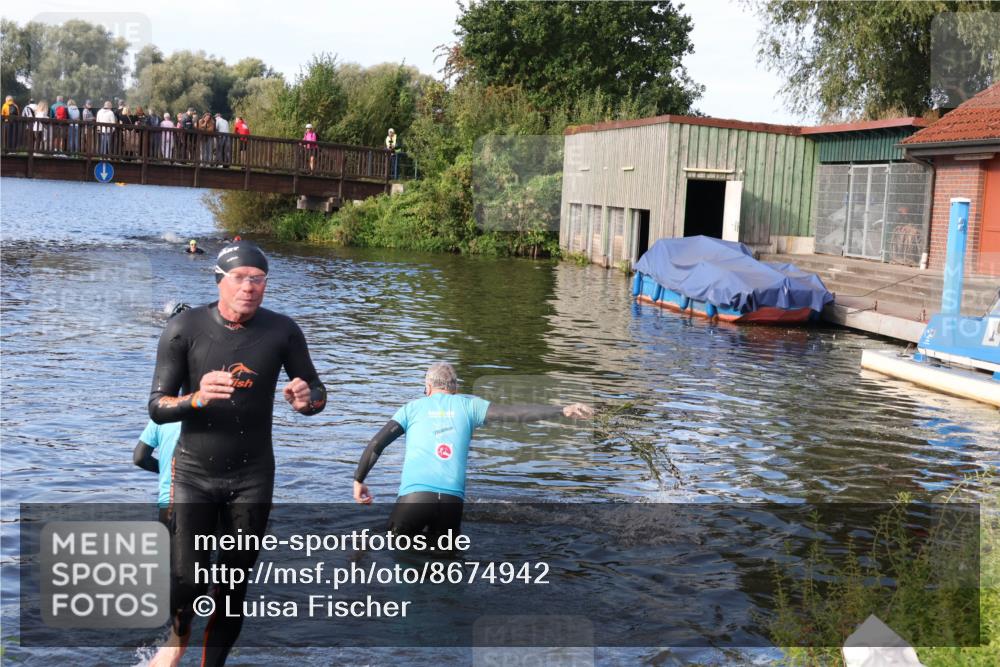 31.08.2025 - Elbe Triathlon Hamburg Luisa Fischer http://msf.ph/oto/8674942 31.08.2025 08:52:59 Schwimmen 372 meine-sportfotos.de