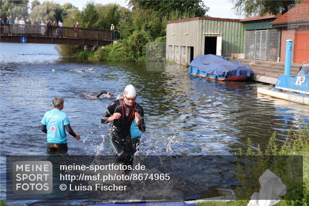 31.08.2025 - Elbe Triathlon Hamburg Luisa Fischer http://msf.ph/oto/8674965 31.08.2025 08:53:15 Schwimmen 551 meine-sportfotos.de