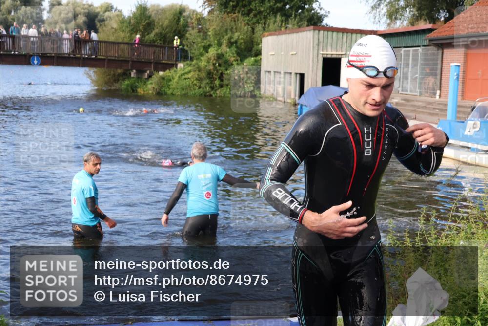 31.08.2025 - Elbe Triathlon Hamburg Luisa Fischer http://msf.ph/oto/8674975 31.08.2025 08:53:17 Schwimmen 455, 551 meine-sportfotos.de