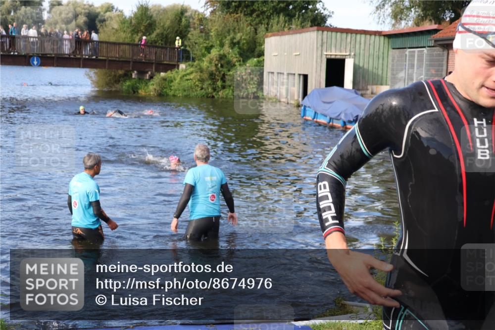31.08.2025 - Elbe Triathlon Hamburg Luisa Fischer http://msf.ph/oto/8674976 31.08.2025 08:53:17 Schwimmen 455, 551 meine-sportfotos.de
